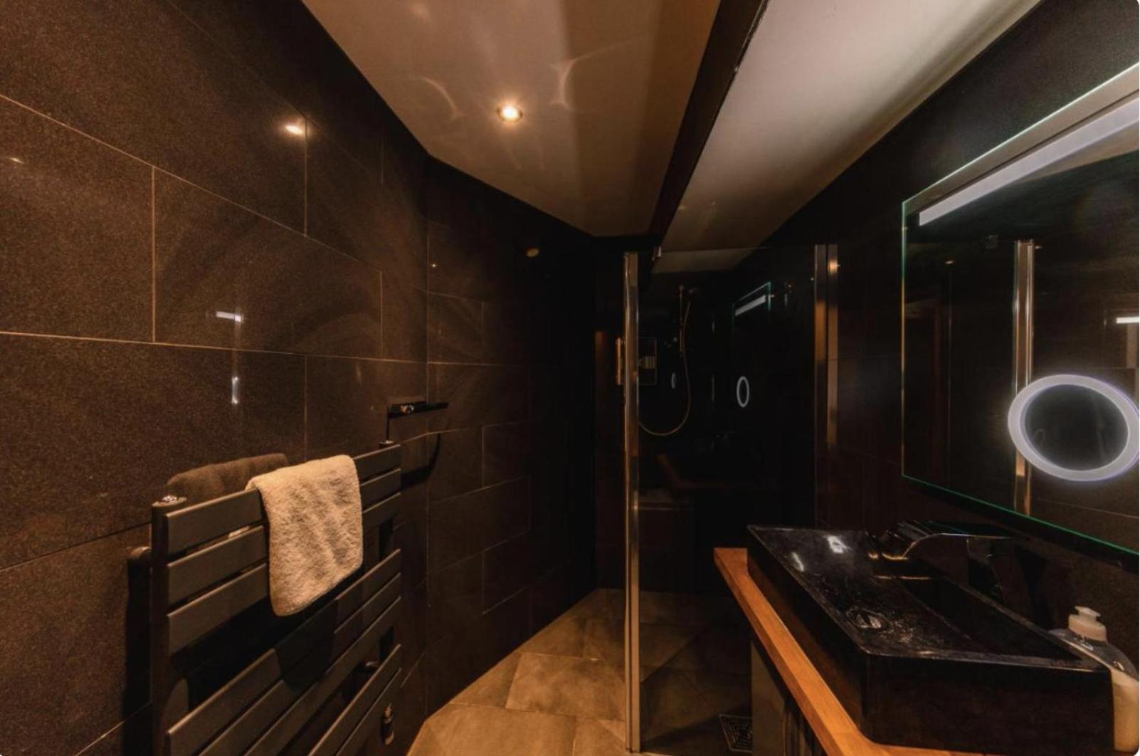 Superb Luxury Apartment By Canal - Central エディンバラ エクステリア 写真