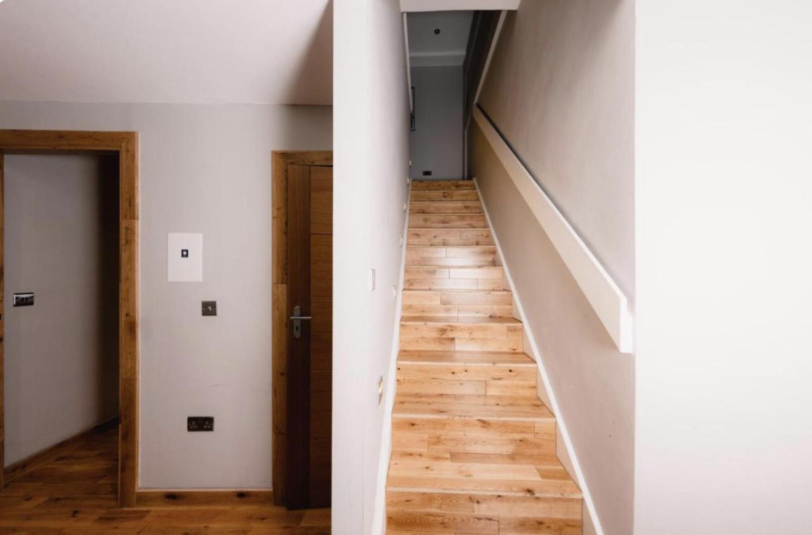 Superb Luxury Apartment By Canal - Central エディンバラ エクステリア 写真